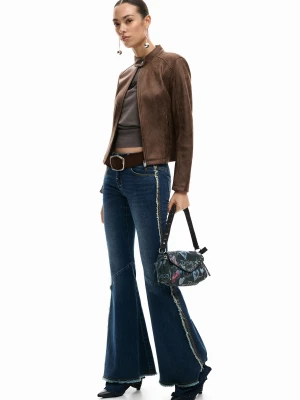 Rozkloszowane jeansy z postrzępionymi nogawkami Desigual