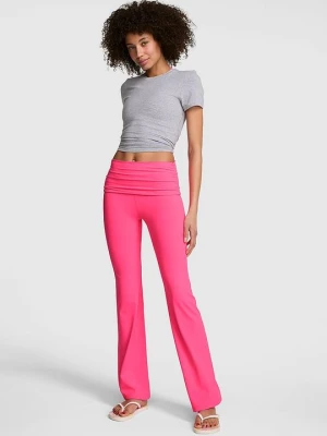 Rozkloszowane legginsy PINK Relay™ z marszczonym wywijanym pasem Victoria's Secret