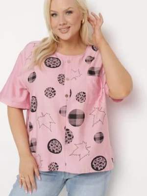Różowa Bawełniana Bluzka z Krótkimi Rękawem Ozdobną Kieszonką Nadrukiem i Guzikami Lovenna j&x