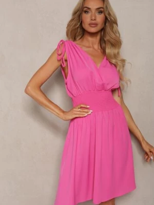 Różowa Kopertowa Sukienka z Gumką w Pasie Ściągana na Ramionach Cinnia wei wei