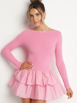 Różowa Rozkloszowana Sukienka z Długim Rękawem i Falbanką Reonaria new fashion