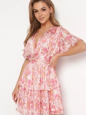 Różowa Rozkloszowana Sukienka z Krótkim Rękawem i Marszczeniami oraz Falbankami Ellajane retro & icone