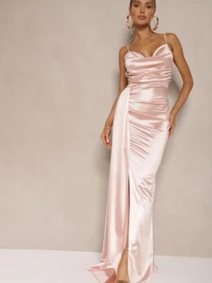 Różowa Satynowa Sukienka Taliowana z Rozcięciem na Boku Ozdobnym Trenem i Marszczeniami Lisarosea allyson