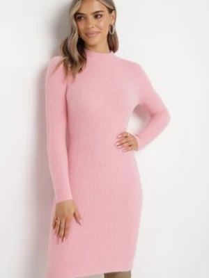 Różowa Sweterkowa Sukienka Midi Wełniana z Prążkowaną Fakturą Johnnath j&x