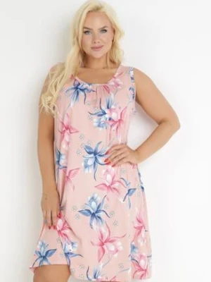 Różowa Trapezowa Sukienka Midi z Marszczonym Dekoltem w Kwiaty Yanais black&fish