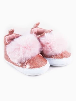 Różowe buciki niemowlęce brokatowe z pomponem Yoclub