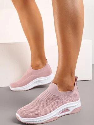 Różowe Casualowe Buty Sportowe na Grubszej Podeszwie Ozdobione Perforacją Fiovena