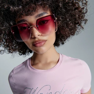 Różowe okulary przeciwsłoneczne z kwadratowymi szkłami House