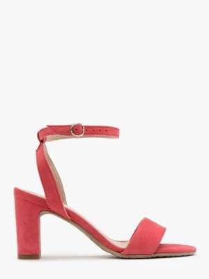 Różowe sandały na obcasie Ryłko