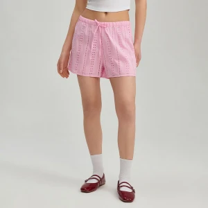 Różowe szorty z ażurowymi wstawkami mid waist House