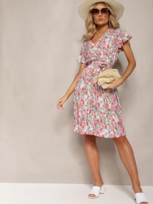 Zdjęcie produktu Różowo-Biała Wiskozowa Sukienka w Kwiaty z Kopertowym Dekoltem Tienn