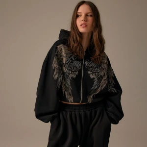 Rozpinana czarna bluza z kapturem i nadrukiem skrzydeł House