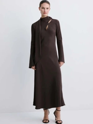 Rozszerzana sukienka z szalem brązowy - Kobieta - - MANGO