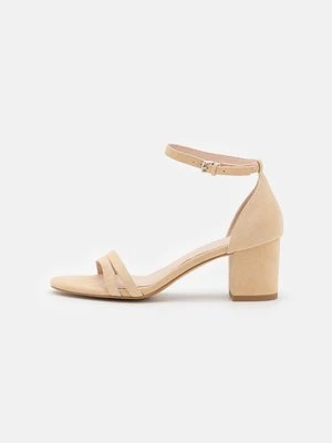 Sandały Anna Field
