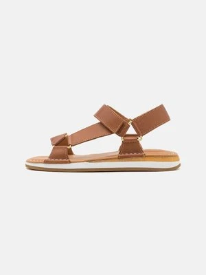Sandały Clarks