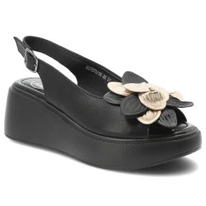 Sandały damskie Filippo, cholewka ze skóry naturalnej zapinane na sprzączkę, czarne, DS7578/26