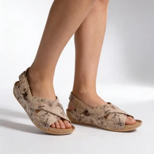 Sandały damskie Maciejka, na platformie skórzane na rzepy we wzorki i z wygodnymi wkładkami, beżowe miedź, 00994-65-00-5