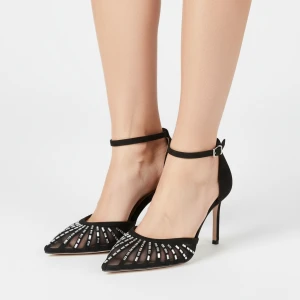 Sandały damskie Tamaris, cholewka ze skóry ekologicznej z siateczkowymi panelami i paskami o metalicznym wykończeniu, czarne, 1-22415-46 001