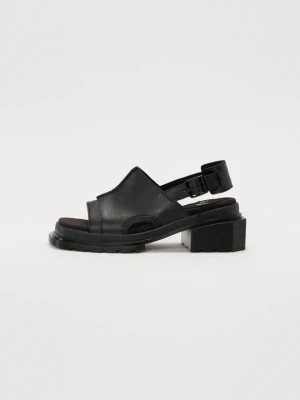 Sandały Dr. Martens czarny