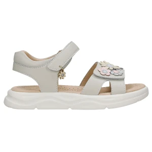 Beżowe sandały dziewczęce z kwiatami Bartek 84416-54