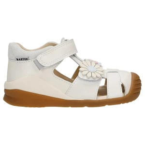 Białe sandały dziecięce z zabudowanym przodem Bartek 84418-59