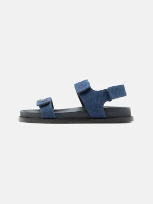 Sandały Emporio Armani granatowy