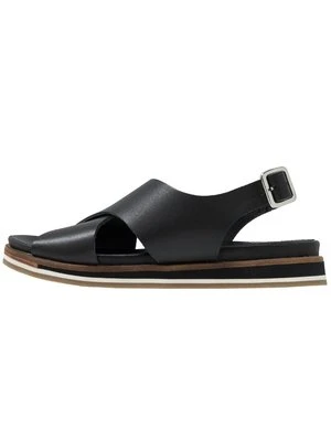 Sandały Kickers
