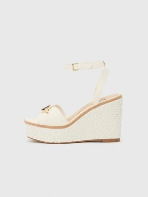 Sandały na koturnie ALDO