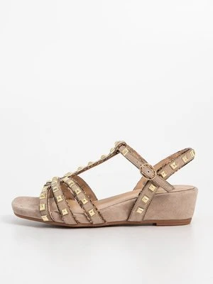 Sandały na koturnie Alma en Pena