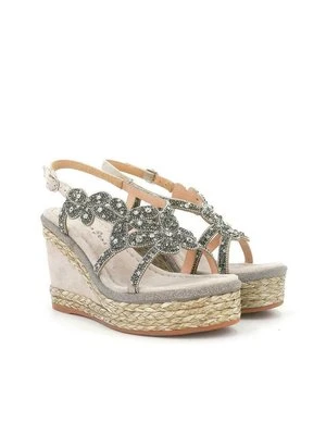 Sandały na koturnie Alma en Pena