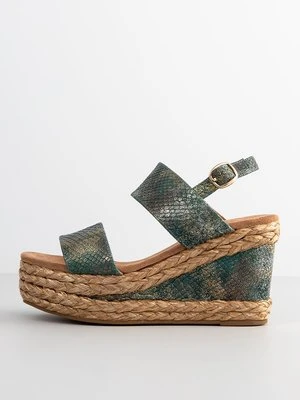 Sandały na koturnie Alma en Pena