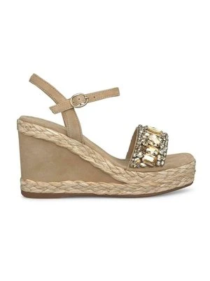 Sandały na koturnie Alma en Pena