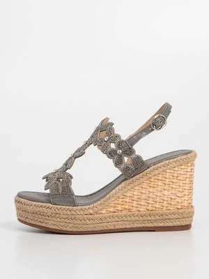 Sandały na koturnie Alma en Pena