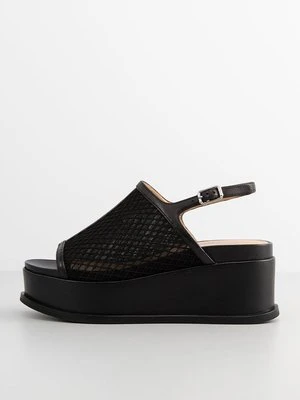 Sandały na koturnie Apepazza