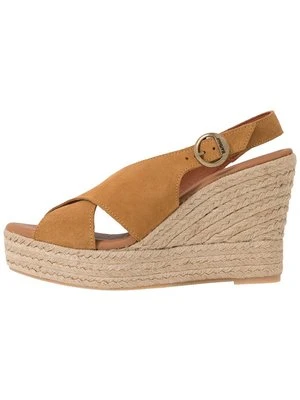 Sandały na koturnie Barbour