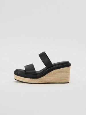 Sandały na koturnie Calvin Klein