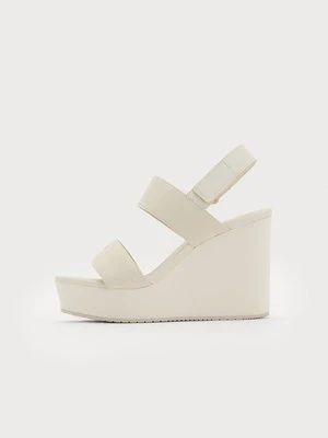 Sandały na koturnie Calvin Klein Jeans