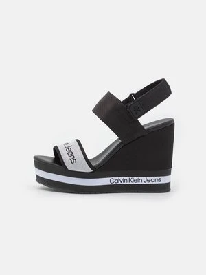 Sandały na koturnie Calvin Klein Jeans