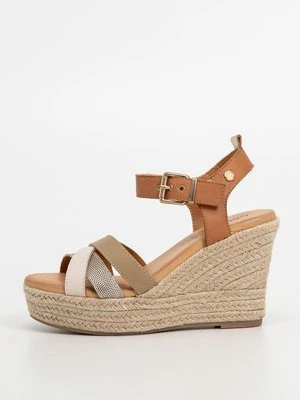 Sandały na koturnie Carmela