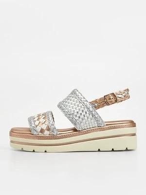 Sandały na koturnie Carmela