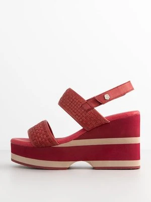 Sandały na koturnie Carmela