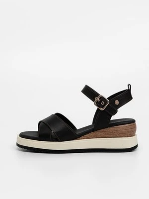 Sandały na koturnie Carmela