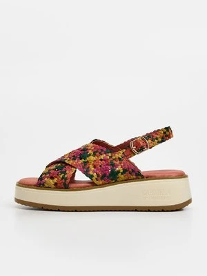 Sandały na koturnie Carmela