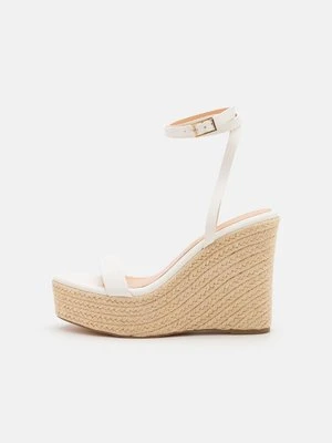 Sandały na koturnie Even&Odd