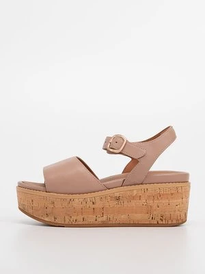 Sandały na koturnie FitFlop