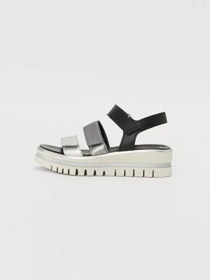 Sandały na koturnie Gabor