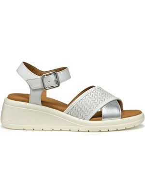 Sandały na koturnie Geox