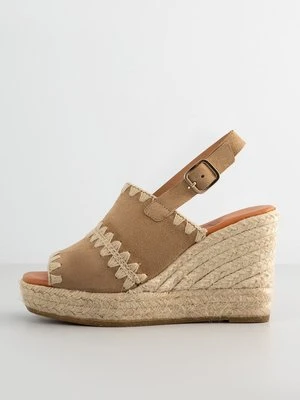 Sandały na koturnie Kanna