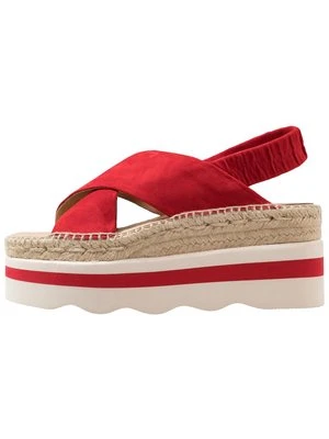 Sandały na koturnie Kanna