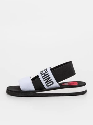 Sandały na koturnie Love Moschino